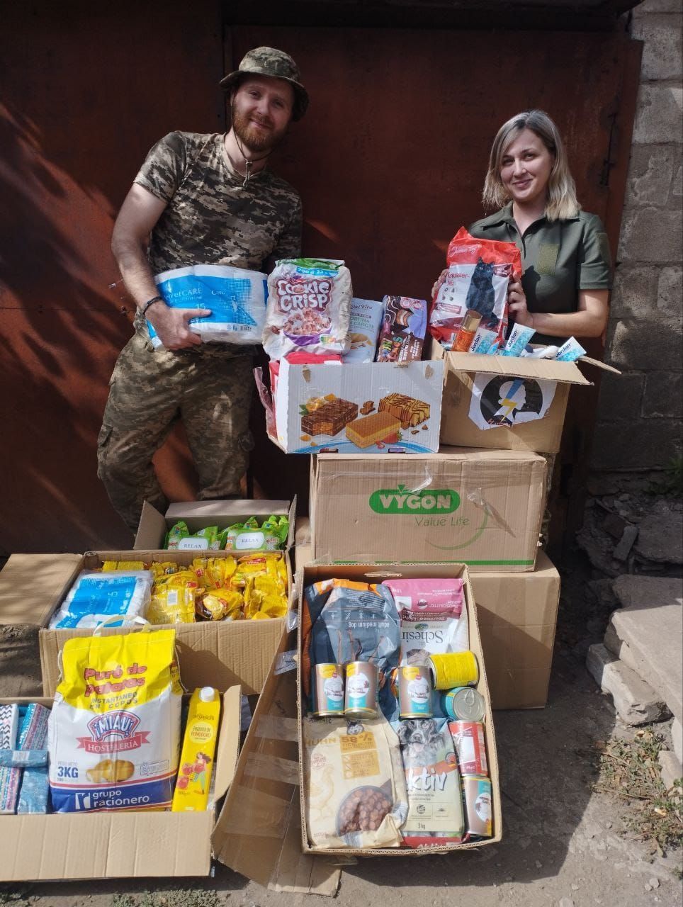 Awery Stands with Ukraine: Humanitarian Aid Delivered by CCO Tristan Koch