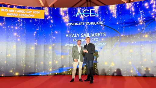 Awery’s CEO Vitaly Smilianets Wins Visionary Vanguard Award at BUD Air Cargo Day 2024!