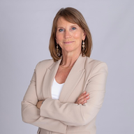 Awery. Phaedra Den Hertog CXO